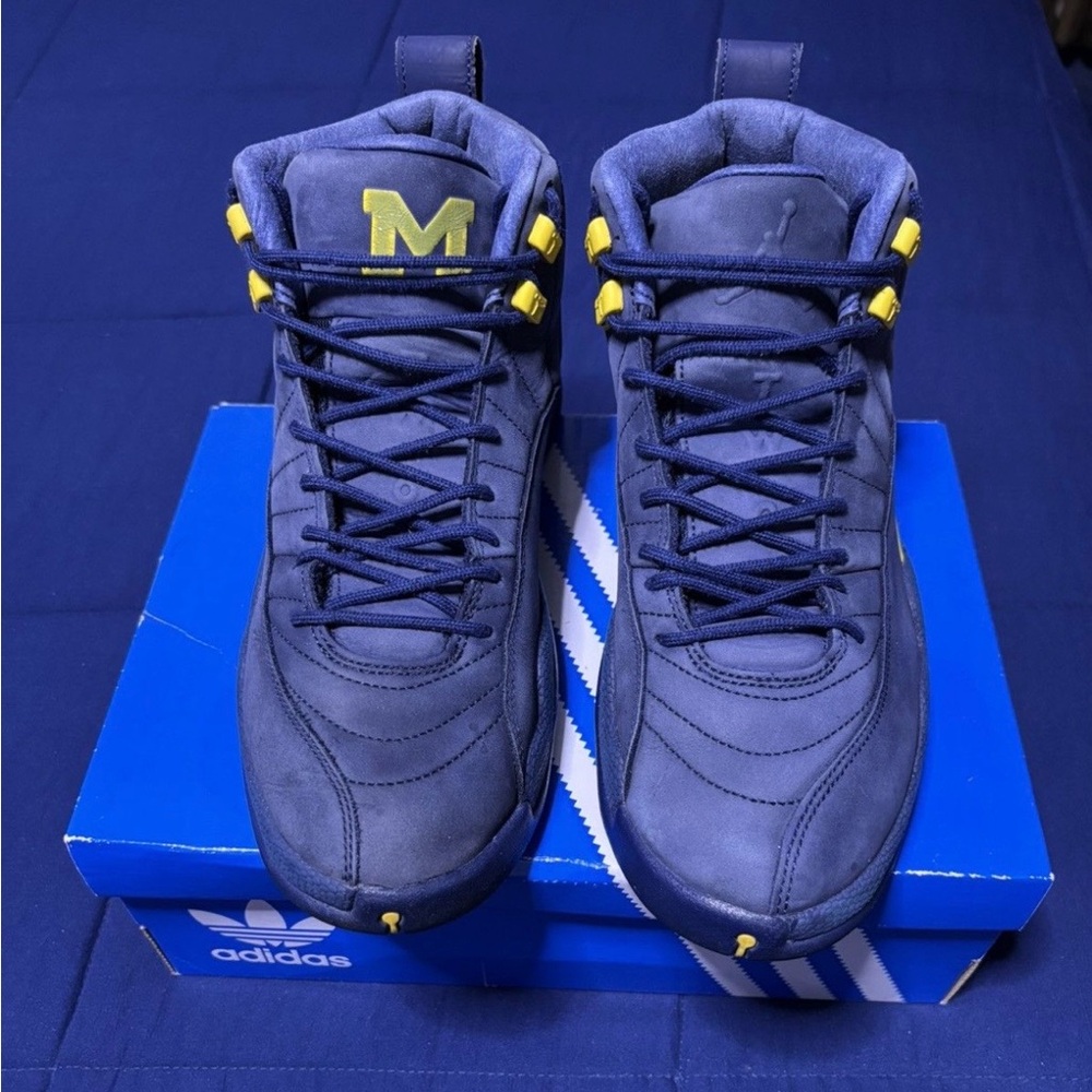 Jordan 12 Retro Michigan 2018 Size 10.5